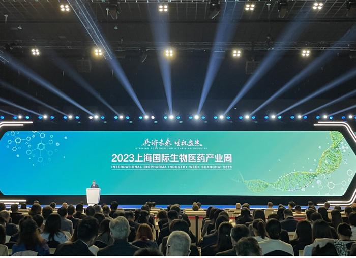 上海医疗机器人产业计划，三年十家龙头企业，38款国产手术机器人获批上市，跨国巨头布局中国市场，未来前景看好！